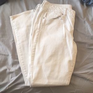 American Eagle white jeans